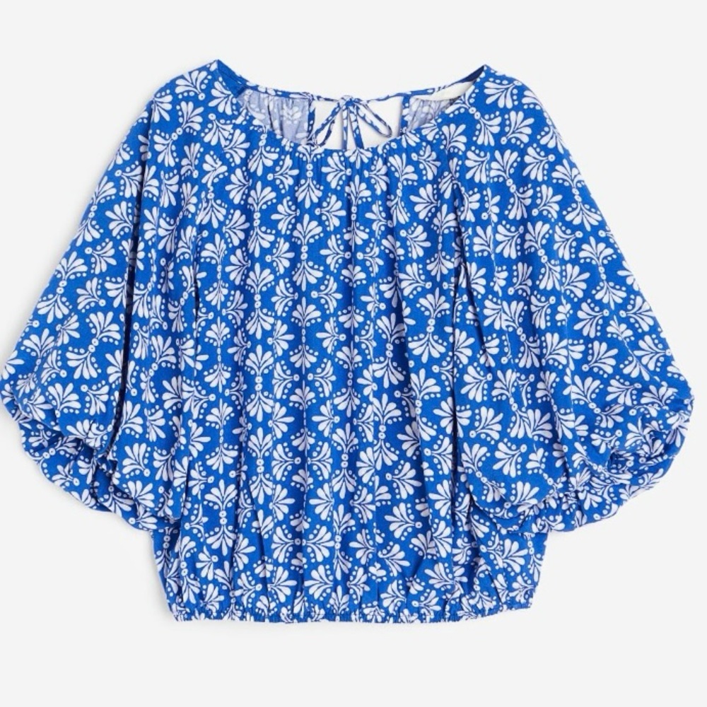 NWT H&M Voluminous Cropped Blouse